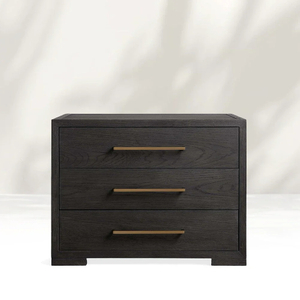  Tabela noturna de três gavetas 