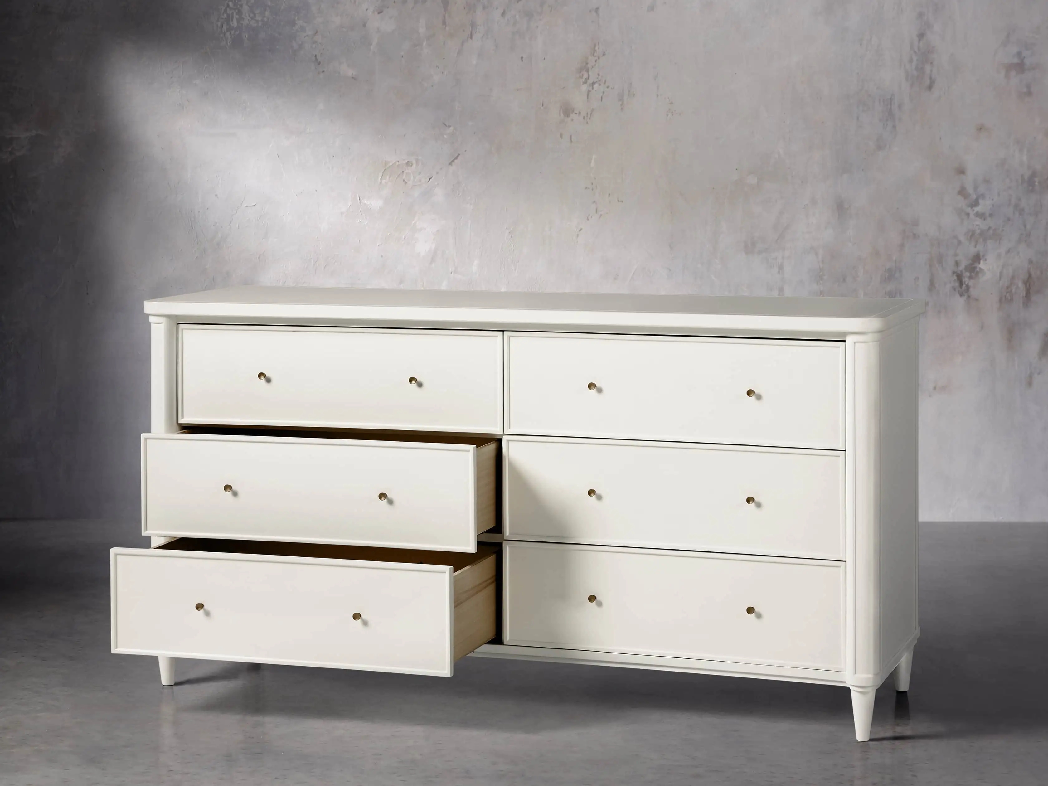 Cômoda ampla de seis jogadas