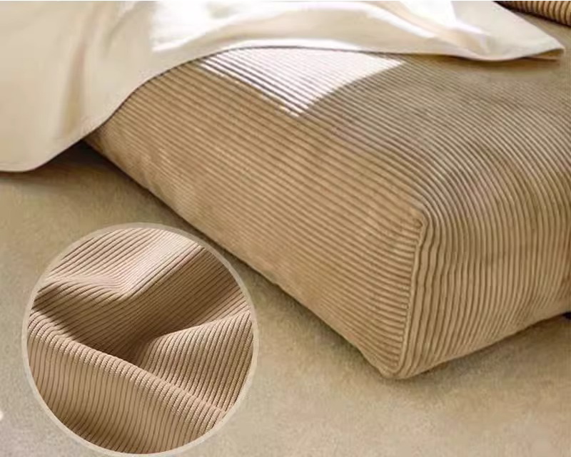 Um leve sof&aacute; pregui&ccedil;oso de luxo