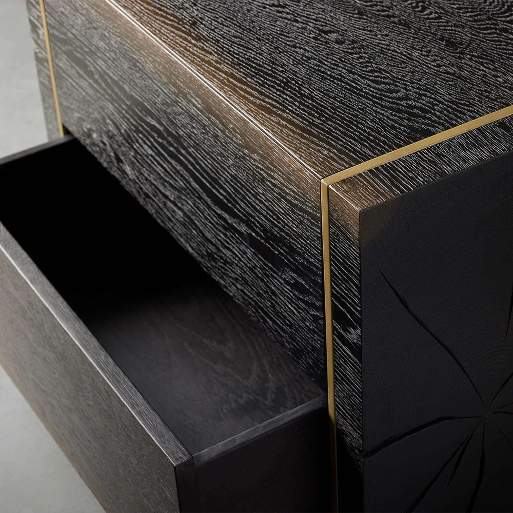 Duas - gaveta elegante mesa de cabeceira de madeira escura