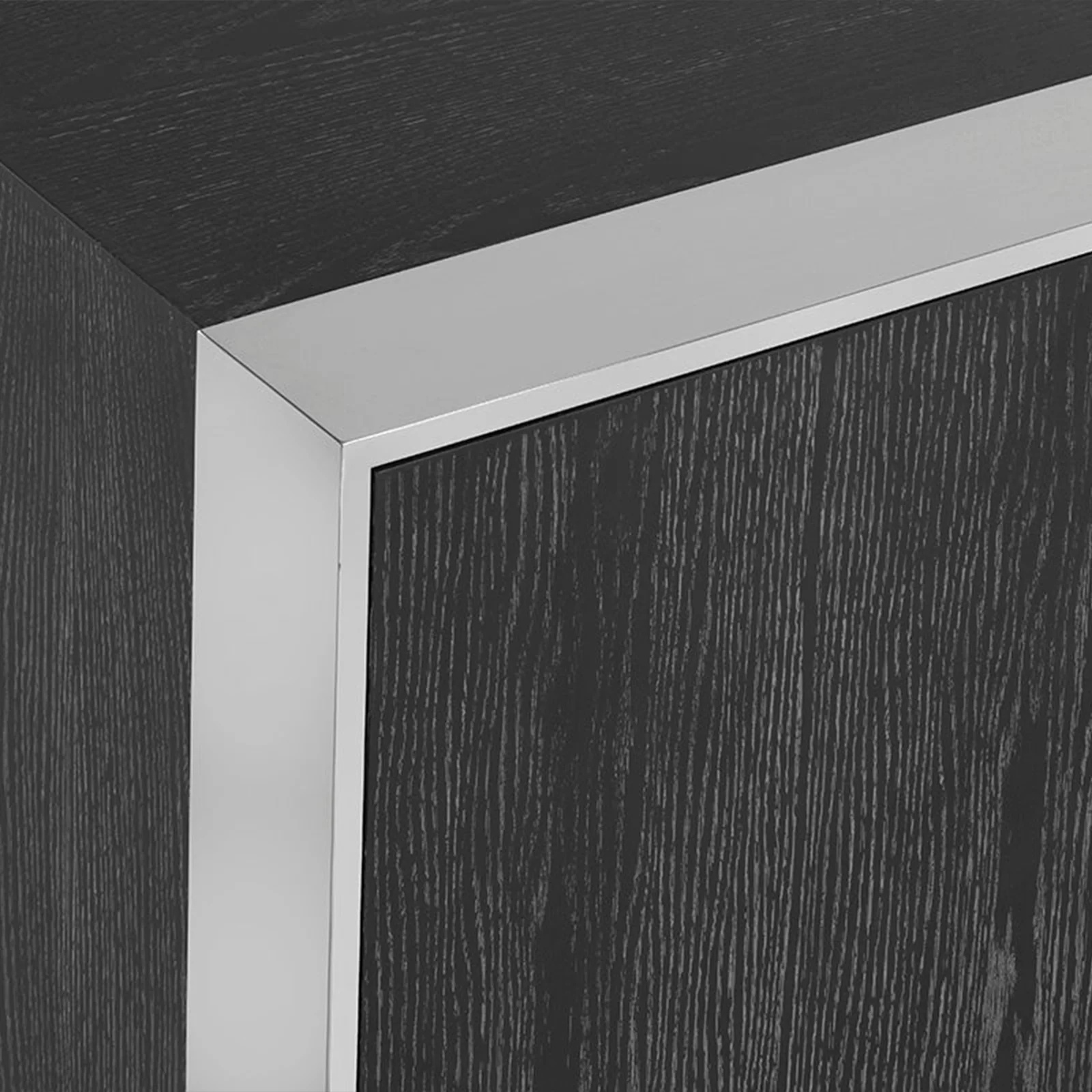 Aparador de madeira maci&ccedil;a com moldura de metal moderno