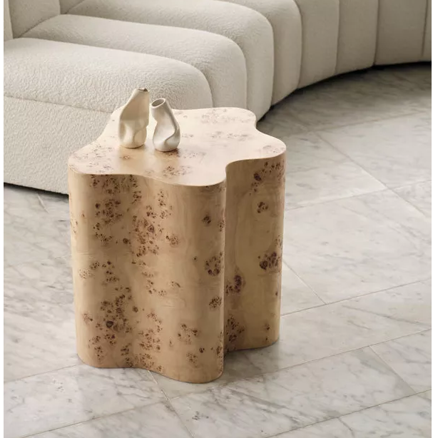 Tabela lateral irregular de madeira: uma fusão de textura natural e funcionalidade prática