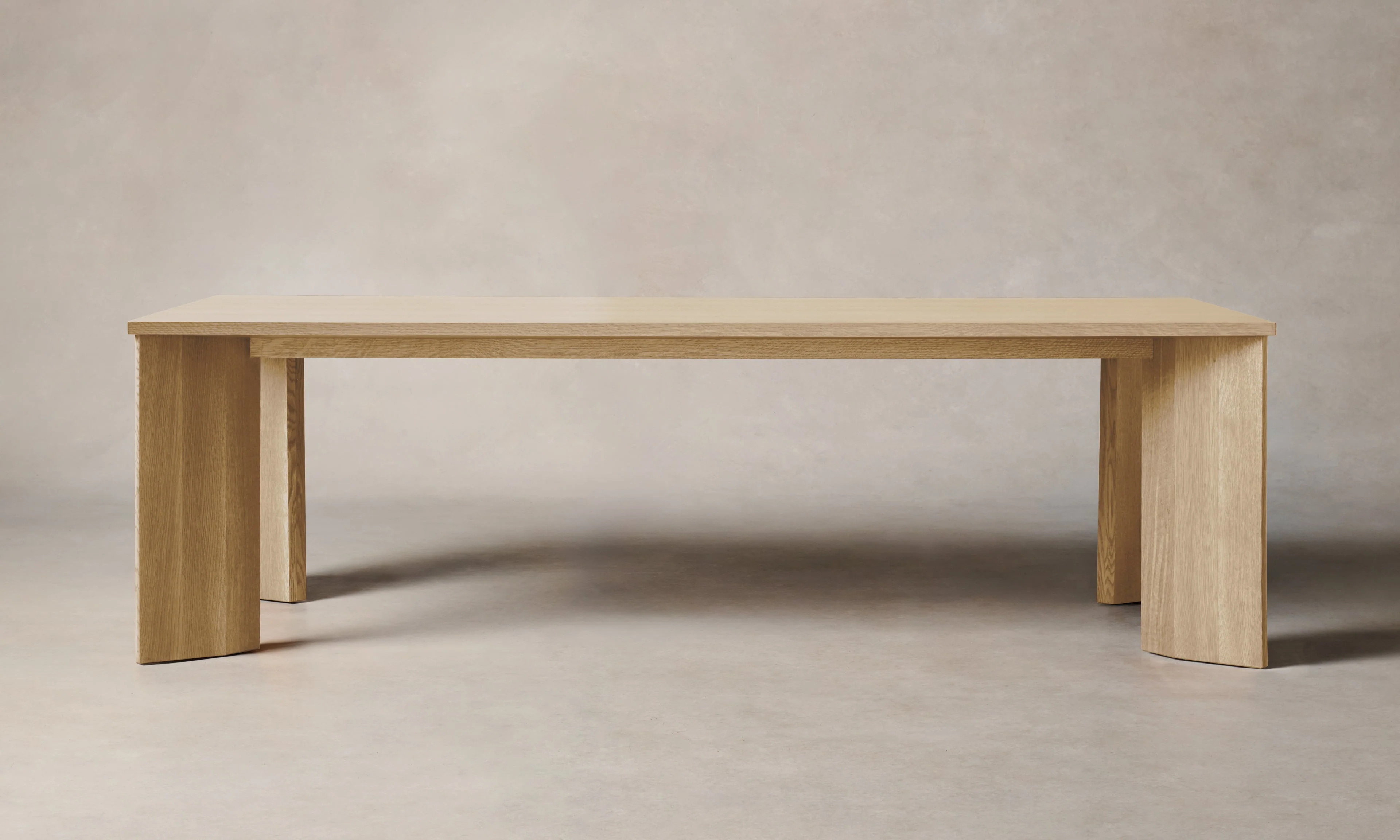 Mesa de jantar retangular de Oak Finnley