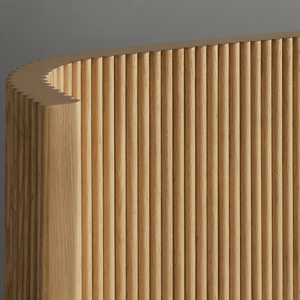 Finnley Brooved Ebony Bed 