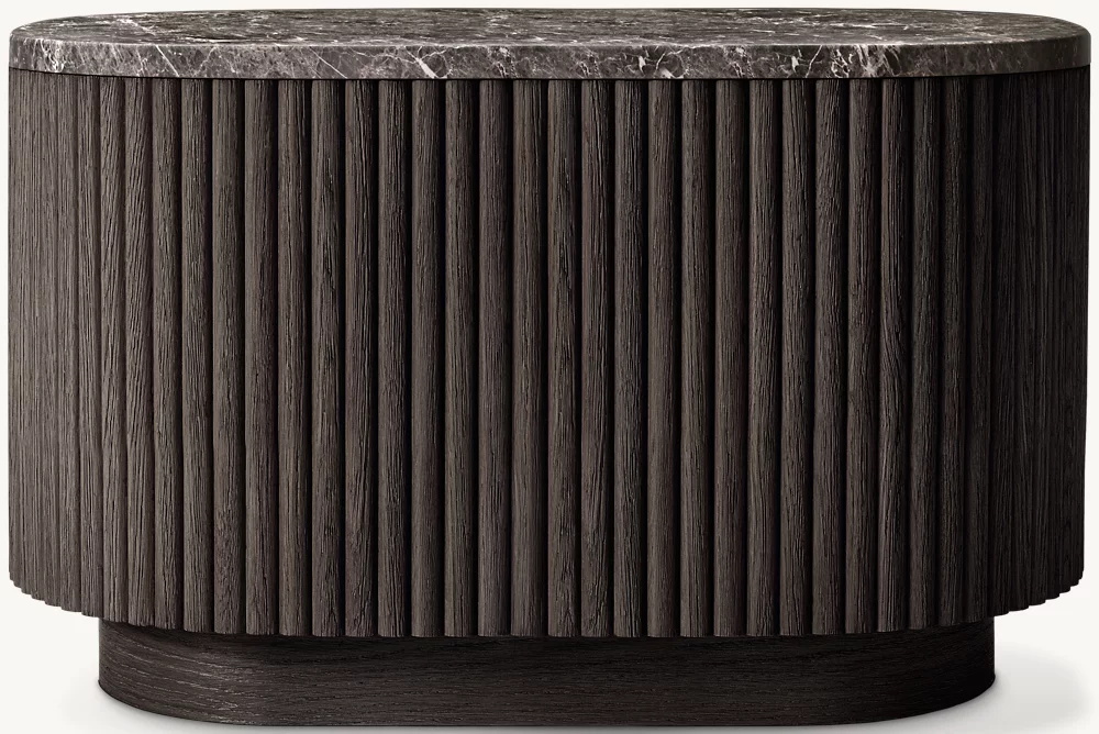 Mesa lateral do retângulo de pedra