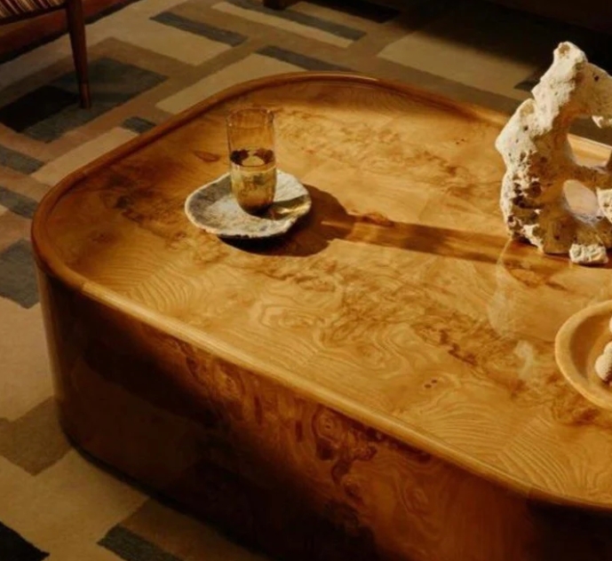 Mesa de café de madeira maciça de estilo rural
