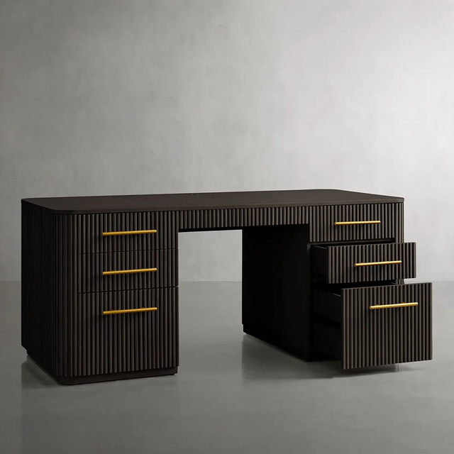 Escrivaninha de carvalho