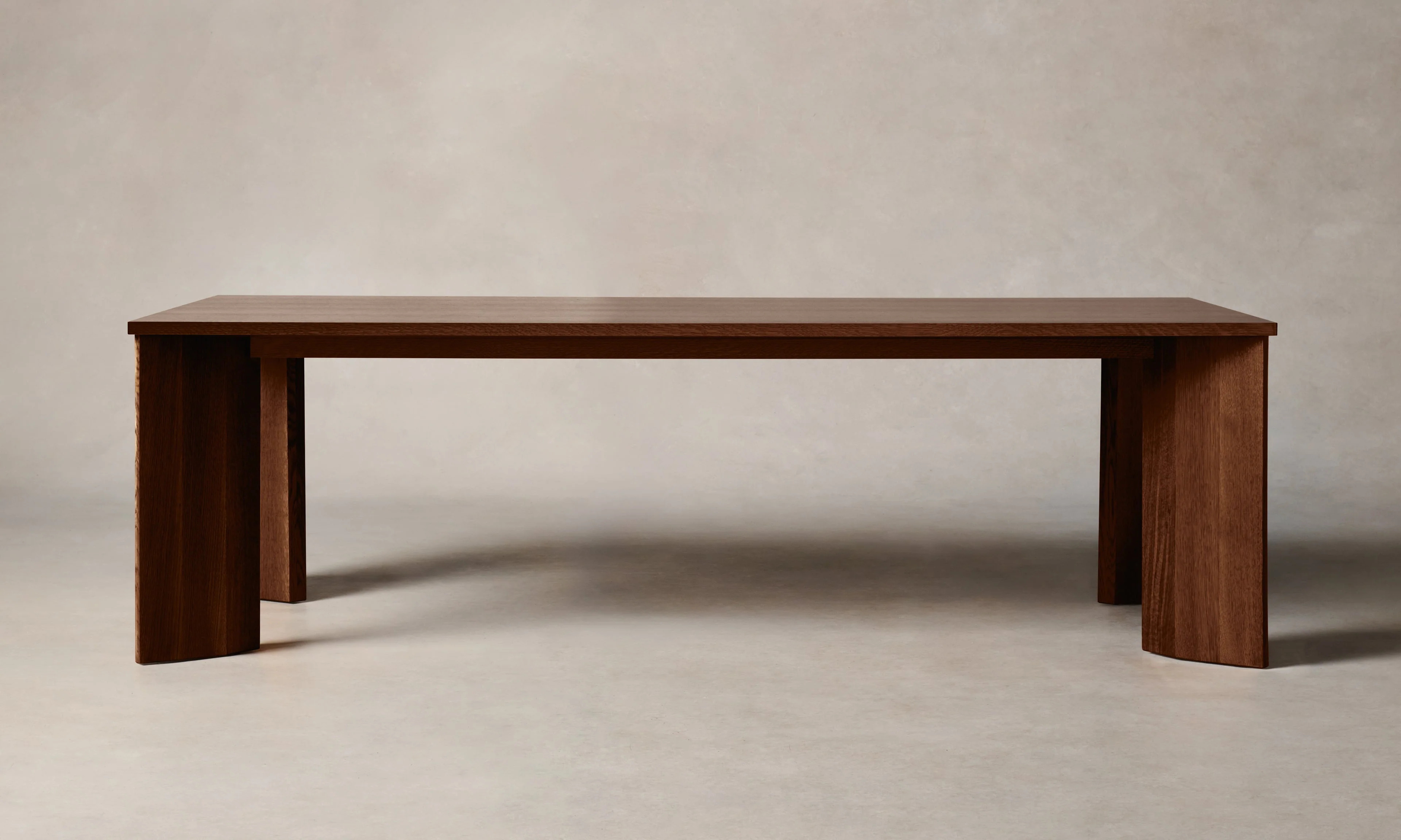 Mesa de jantar retangular de Oak Finnley