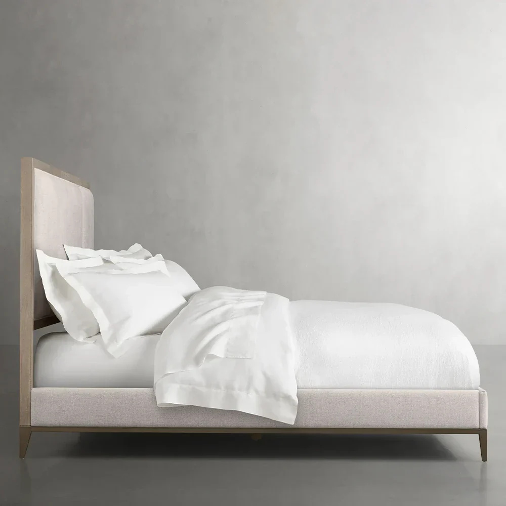Cama estofada de conforto minimalista