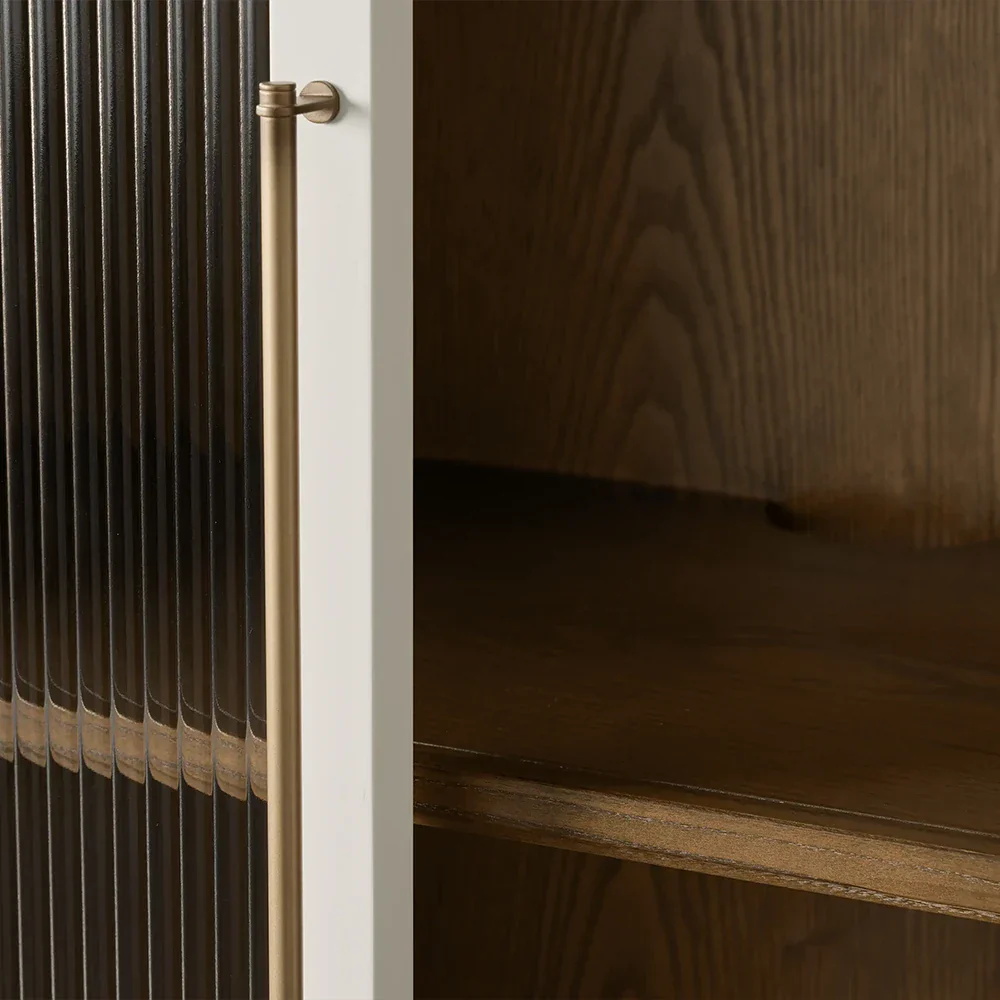  Hotel - exibi&ccedil;&atilde;o de quarto gabinete alto